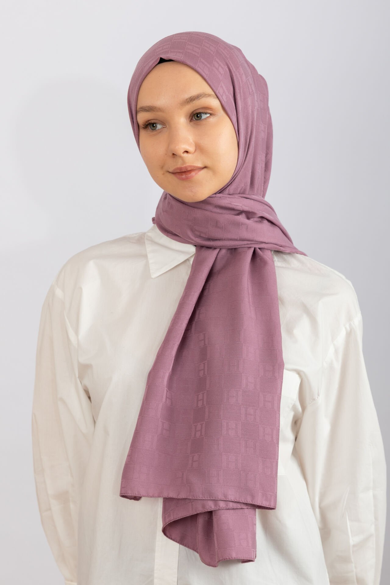 İthal Monogram Şal - K. Lila