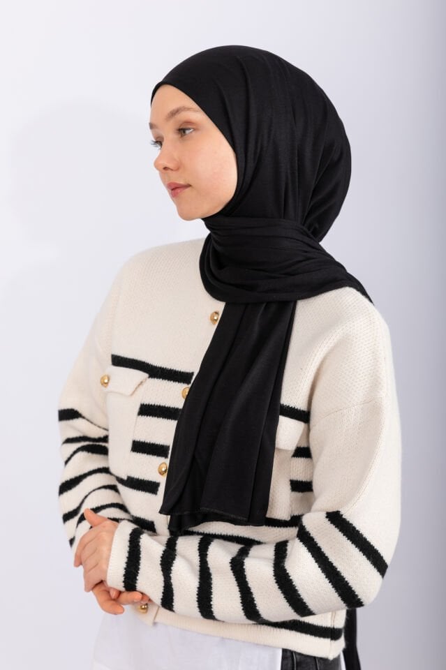 Siyah